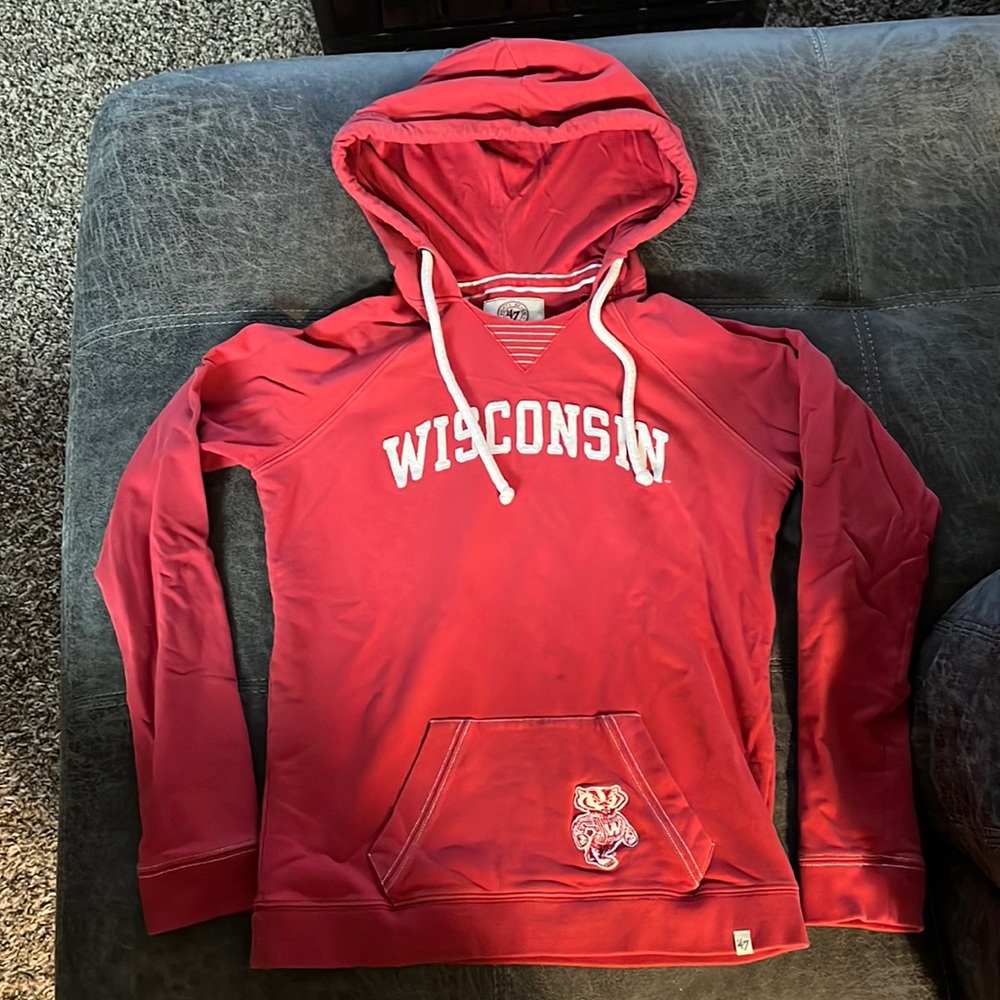 Wisconsin Badgers size Medium Hoodie